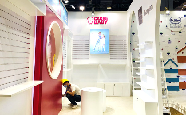 91看片成人版工廠工人